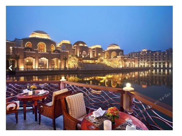 喜來(lái)登酒店鐵藝欄桿、屏風(fēng)工程