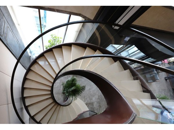 旋轉(zhuǎn)玻璃樓梯扶手  DJ-8008