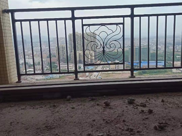 鋅鋼護(hù)欄有什么優(yōu)勢(shì)呢？