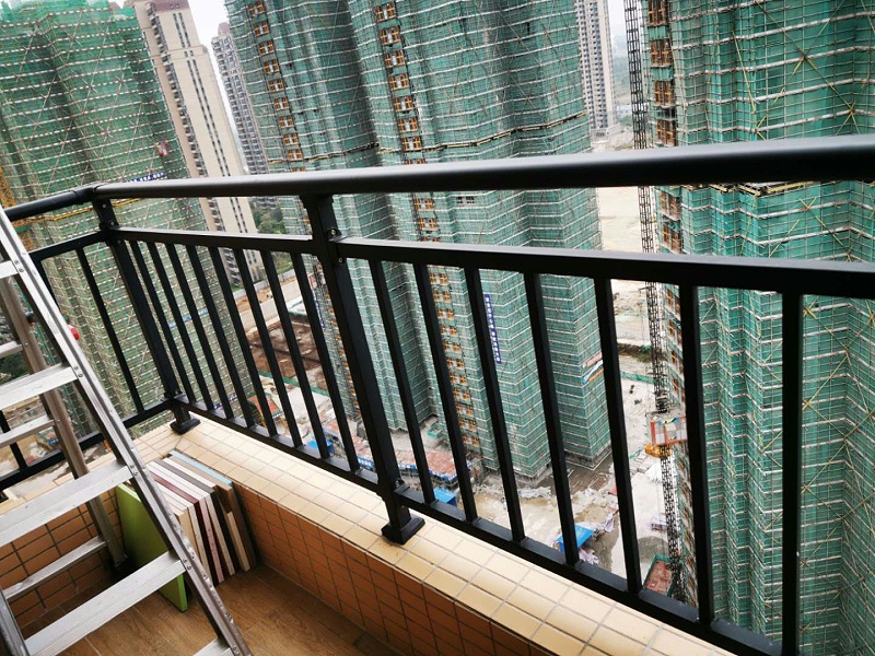 鋅鋼陽臺護(hù)欄