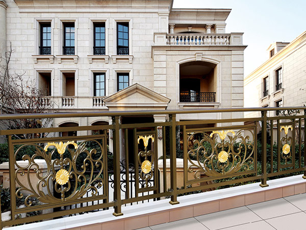 別墅鋁藝護(hù)欄