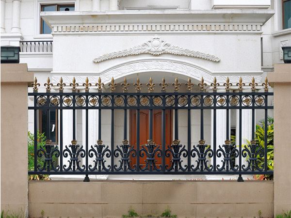 鋁藝定制行業(yè)能否在建材行業(yè)乘風(fēng)破浪，關(guān)鍵在于020線上線下的整合