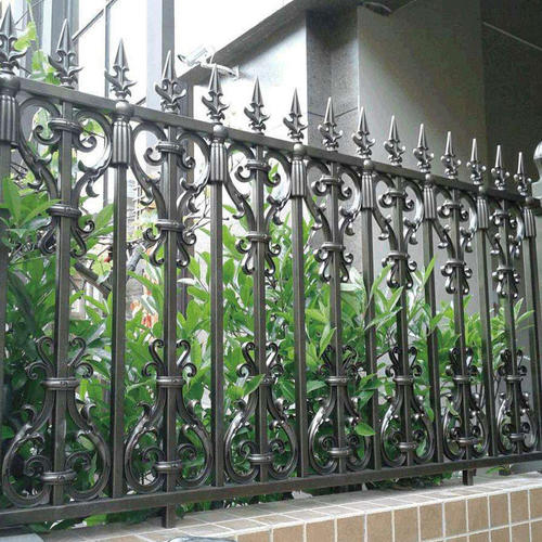小區(qū)鐵藝護欄
