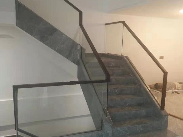 簡(jiǎn)約玻璃樓梯扶手  DJ-8003