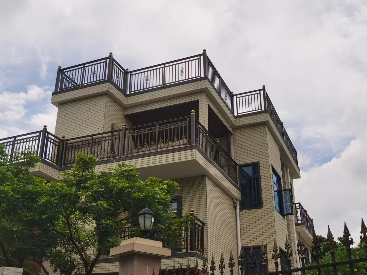 9349b521f9b1bc4e83c97cdc8bc7b31