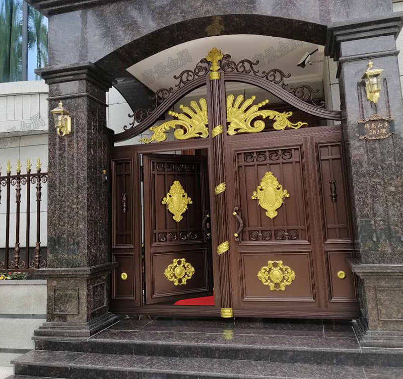 喬苑山莊別墅客戶定制鋁藝陽臺(tái)護(hù)欄