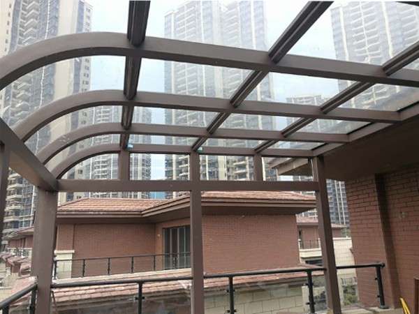 別墅鋁藝陽臺(tái)雨棚 DJ-8001 別墅鋁藝陽臺(tái)雨棚 DJ-8001