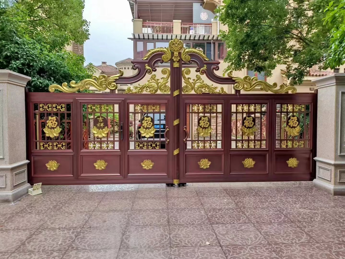 別墅高端鋁大門