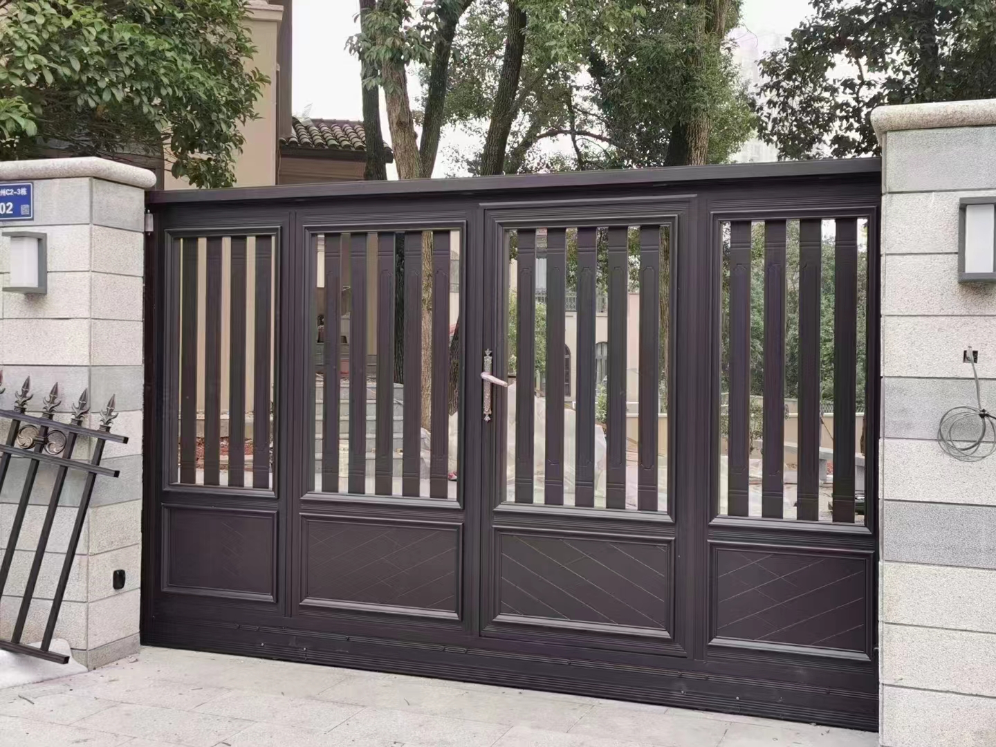 鋁合金大門