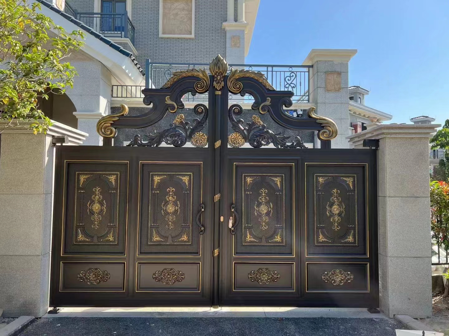 別墅高端鋁大門